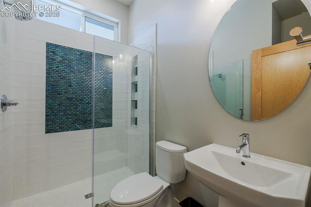 3089 Cathedral Park View