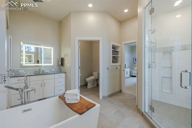 3089 Cathedral Park View