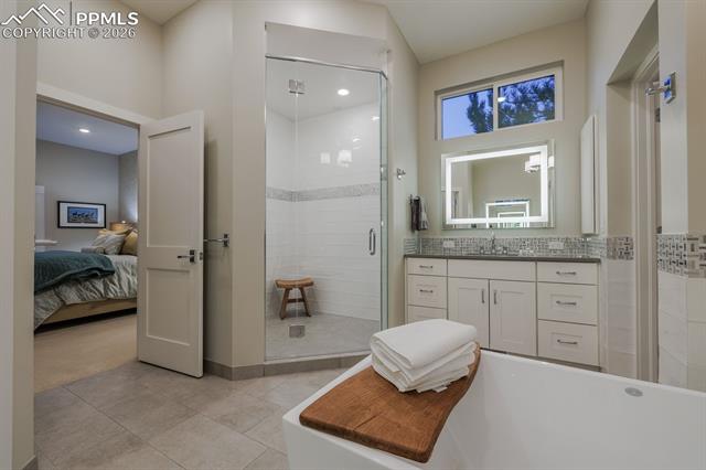 3089 Cathedral Park View