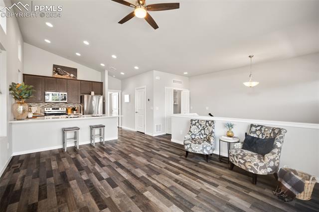 4174 Parkwood Trail
