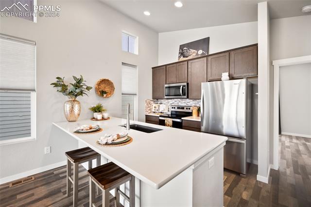 4174 Parkwood Trail