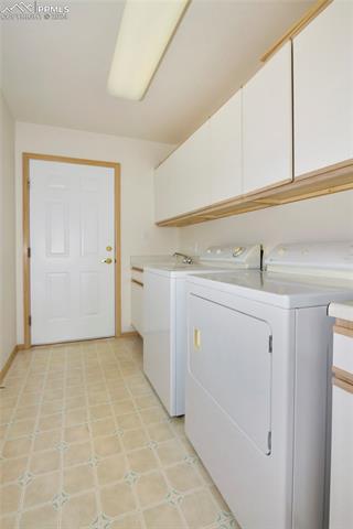 1390 Windflower Lane