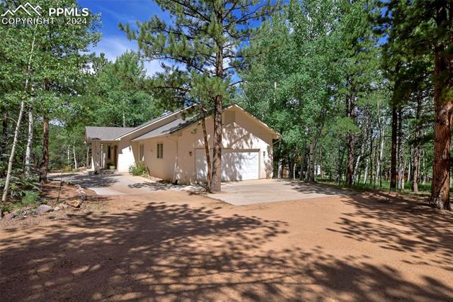 1390 Windflower Lane