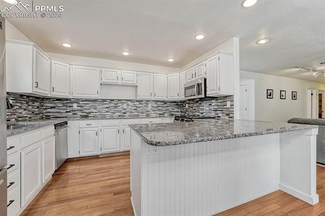 2623 Flintridge Drive