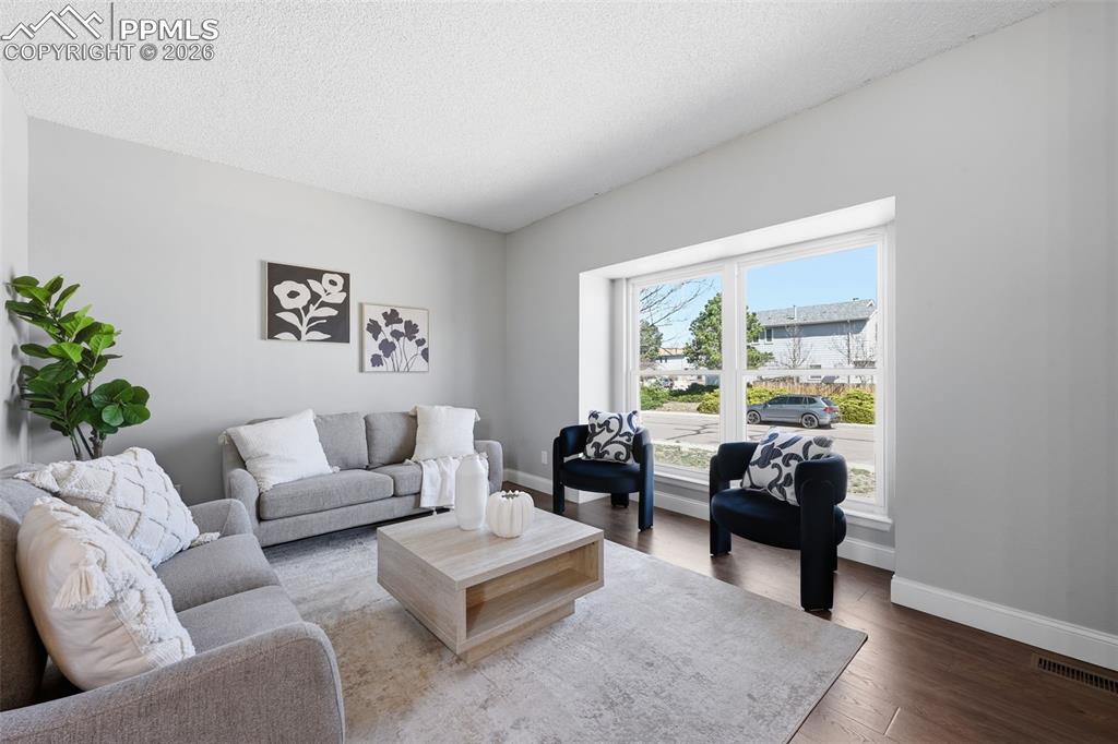 8235 Avens Circle