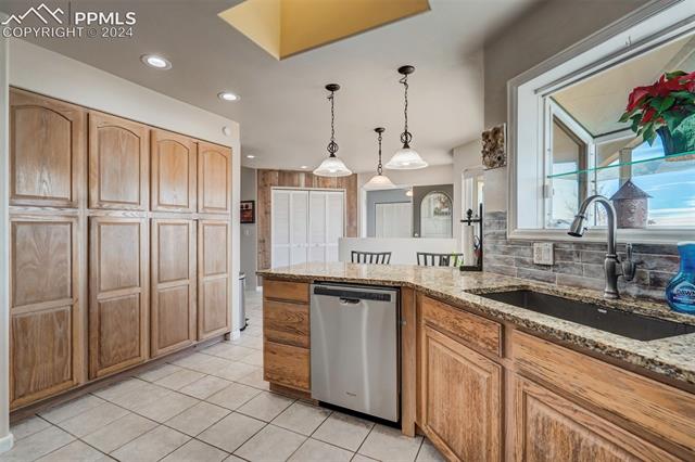 21510 Cheryl Grove