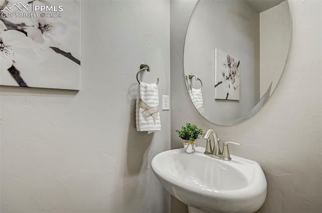 7366 Thorn Brush Way