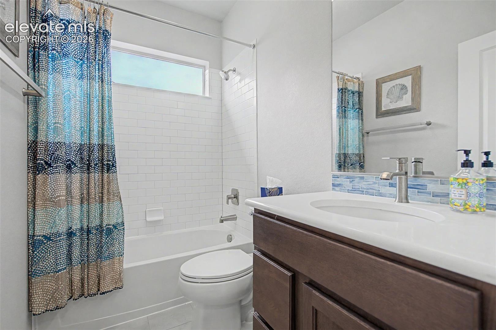 1067 Parkline Lane