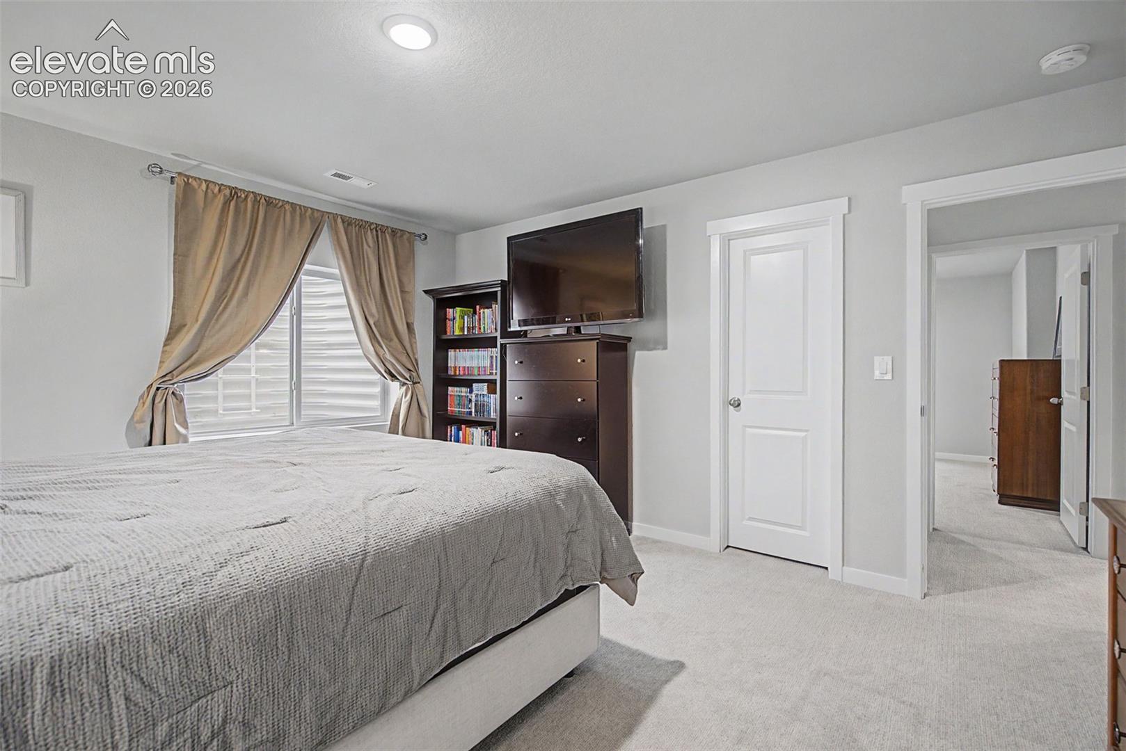 1067 Parkline Lane