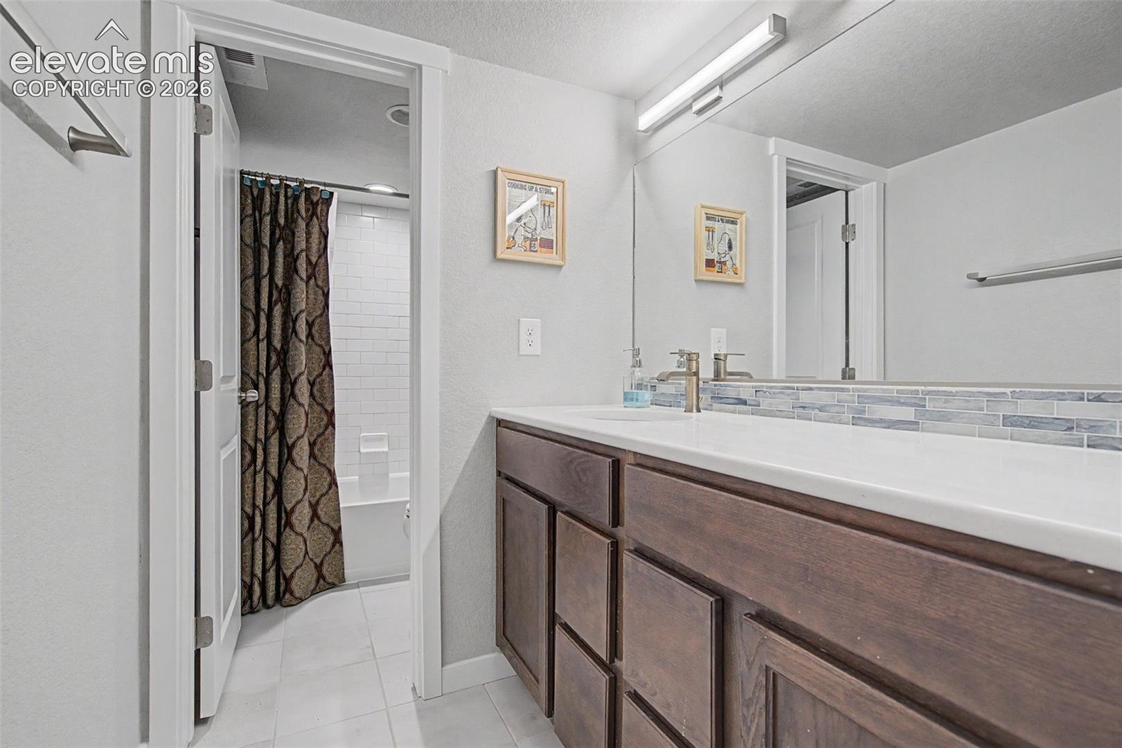 1067 Parkline Lane