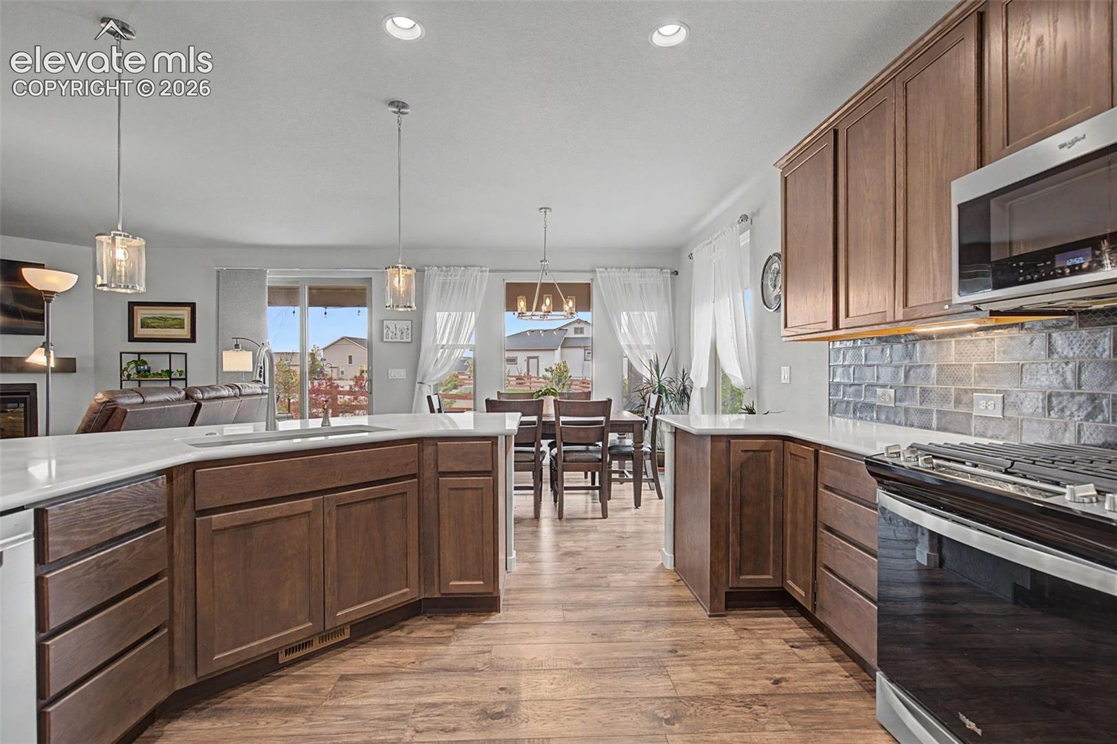 1067 Parkline Lane