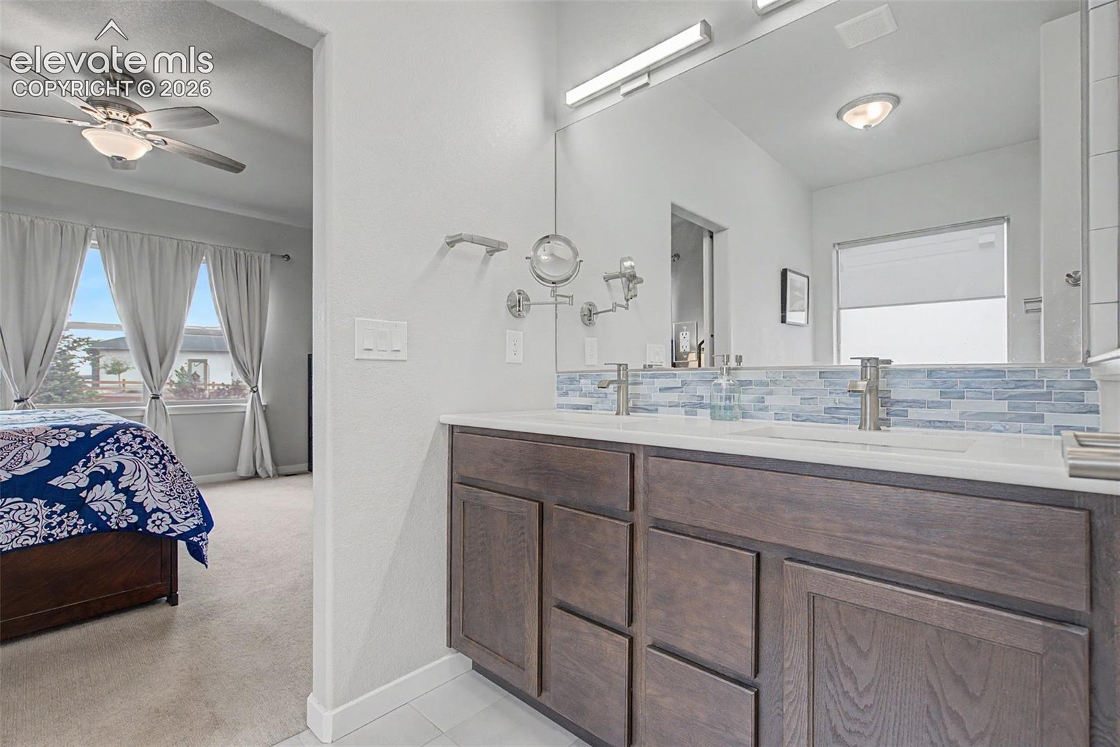 1067 Parkline Lane
