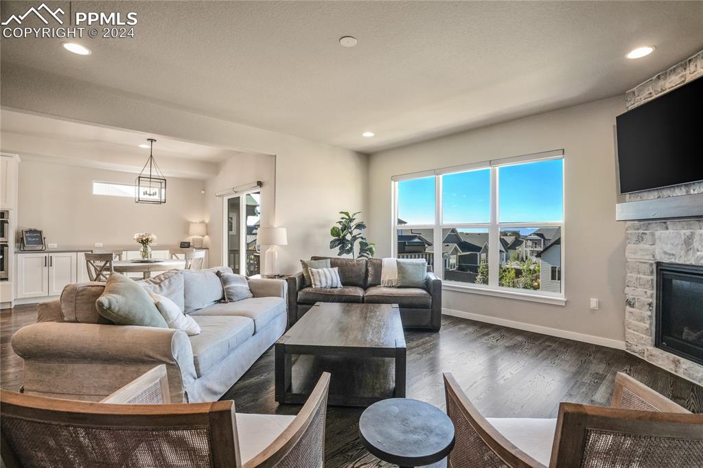 1155 Charismatic Way