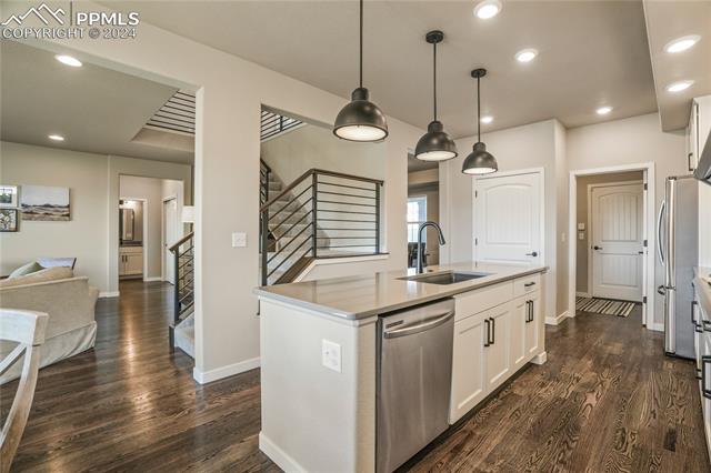 1155 Charismatic Way