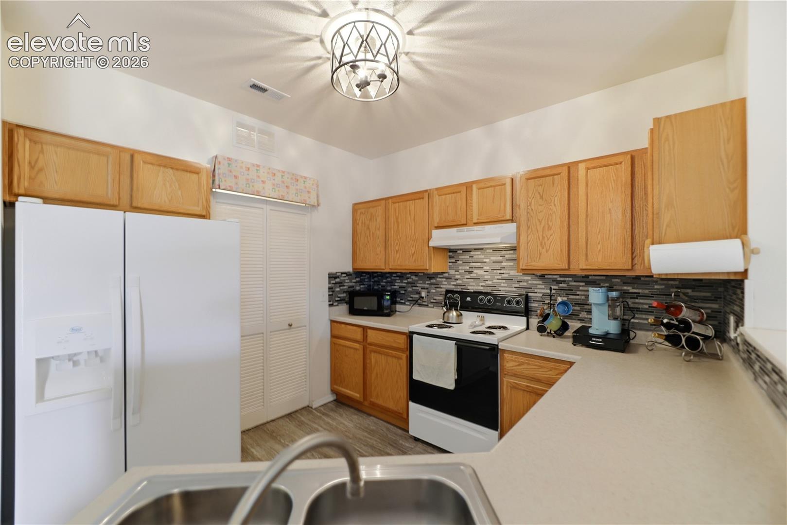 2141 Legacy Ridge View Unit: 212