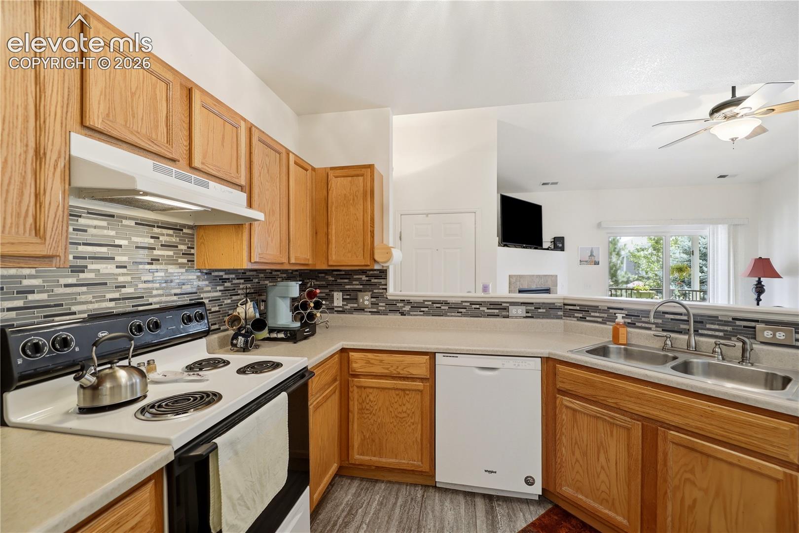 2141 Legacy Ridge View Unit: 212