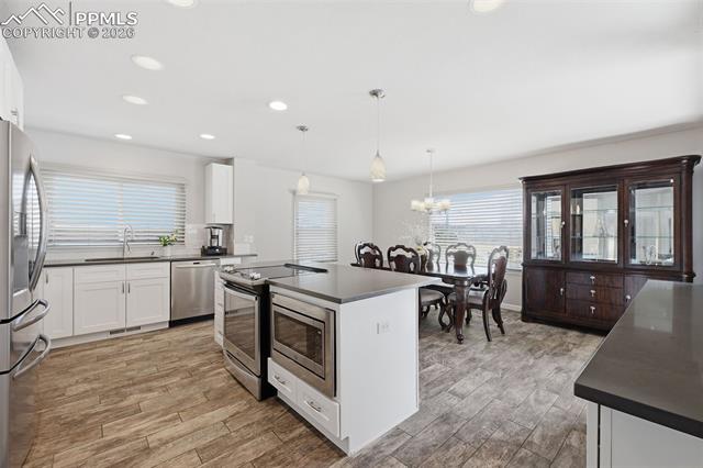819 Skyway Boulevard