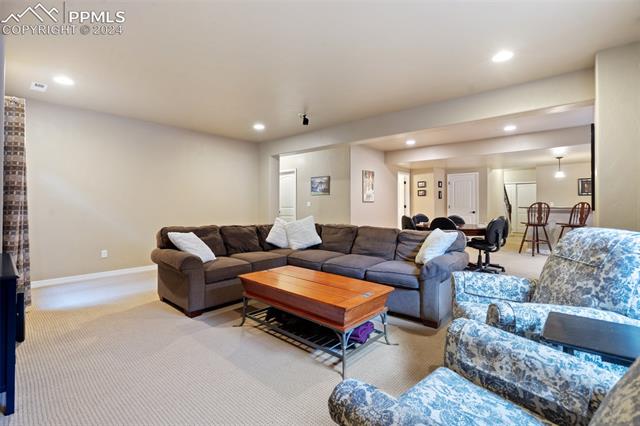 12916 Cupcake Heights