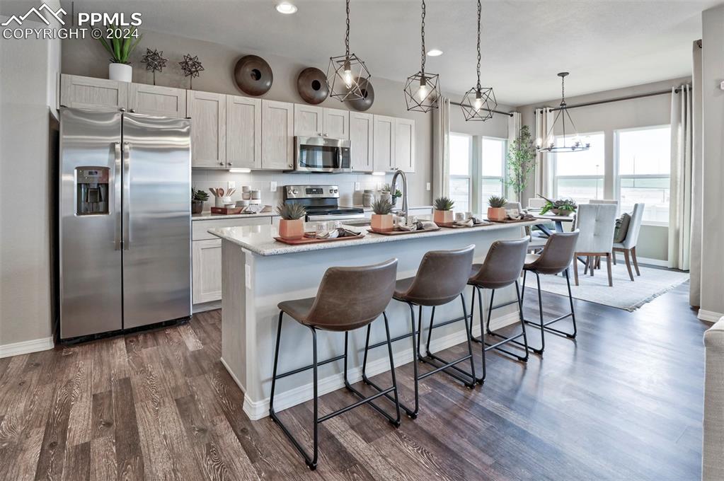 4922 Amazonite Drive