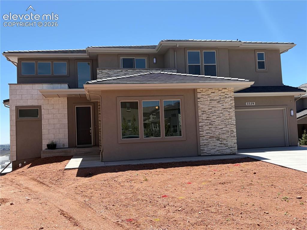 3329 Crest Hollow View
