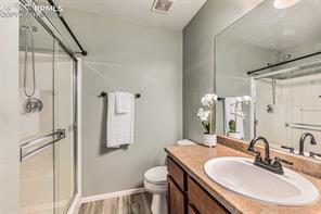 647 Hailey Glenn View