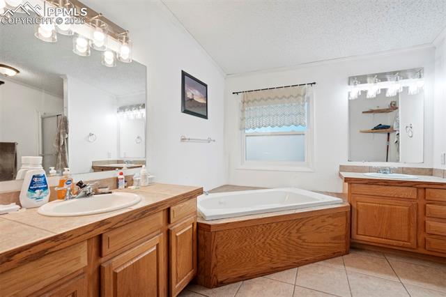 6885 Sphinx Court