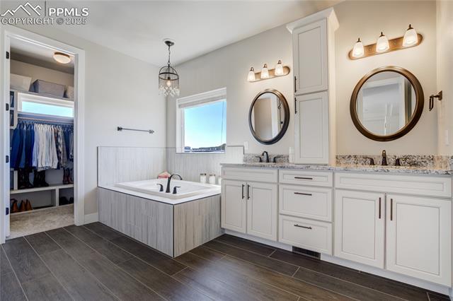 11644 Spectacular Bid Circle