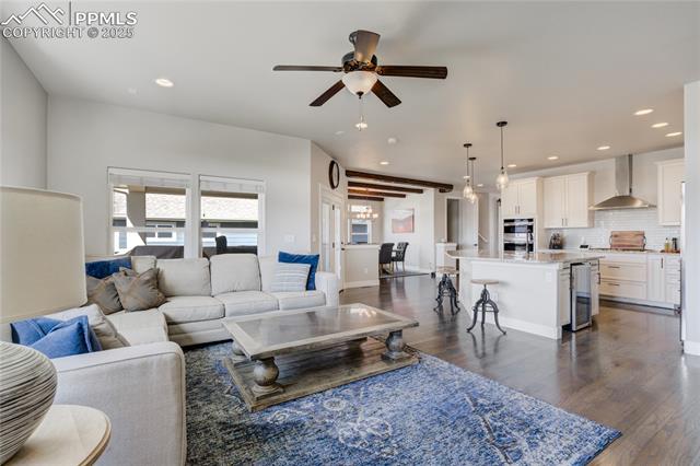 11644 Spectacular Bid Circle