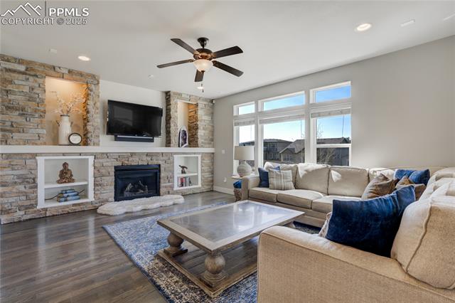 11644 Spectacular Bid Circle