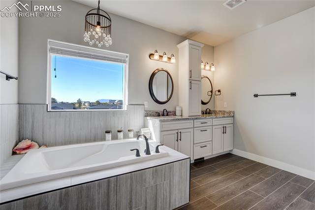 11644 Spectacular Bid Circle