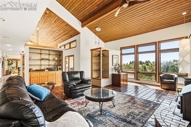 1240 Oak Hills Drive