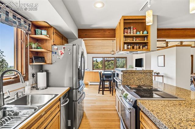 1240 Oak Hills Drive