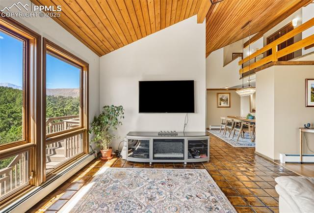 1240 Oak Hills Drive
