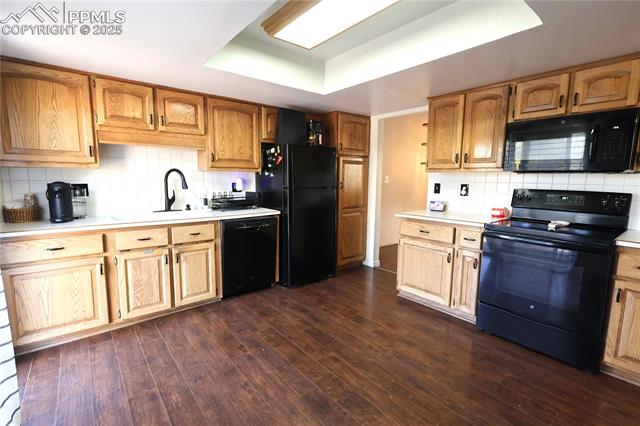 1623 James Circle