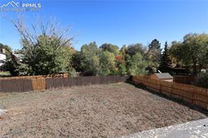 1623 James Circle