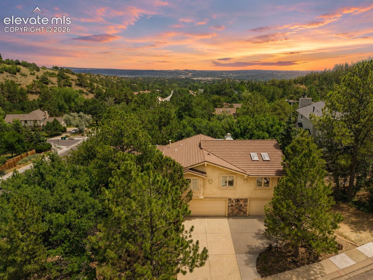 6745 Northvale Lane