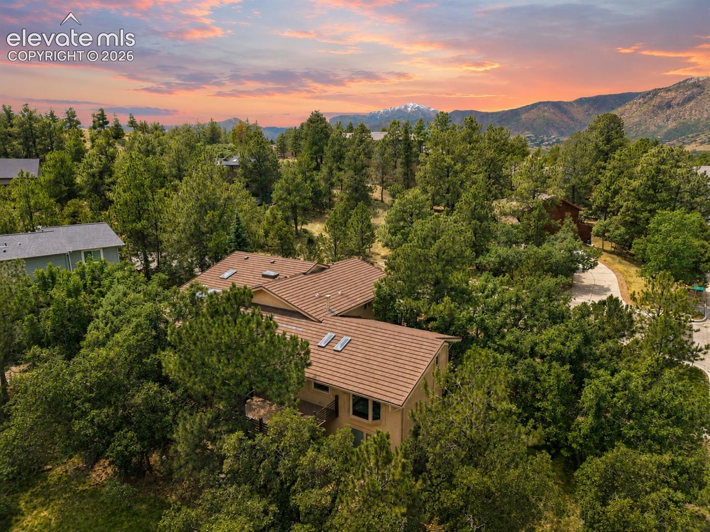 6745 Northvale Lane