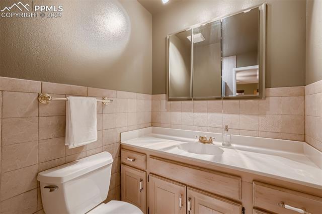 6555 Arequa Ridge Lane