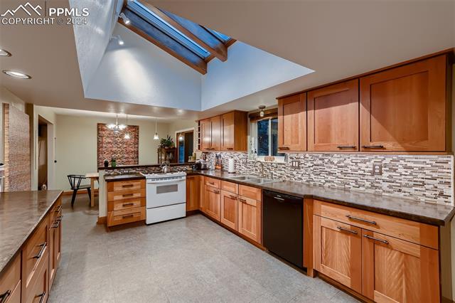 6555 Arequa Ridge Lane