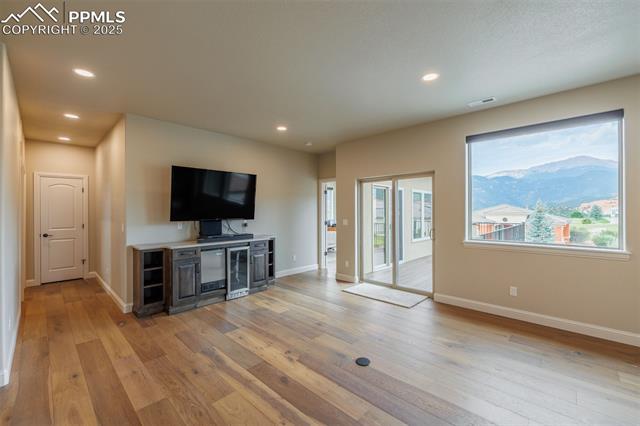 3033 Cathedral Park View