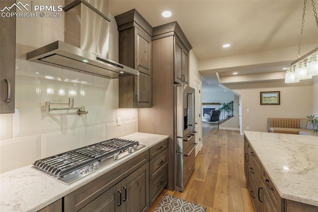 3033 Cathedral Park View