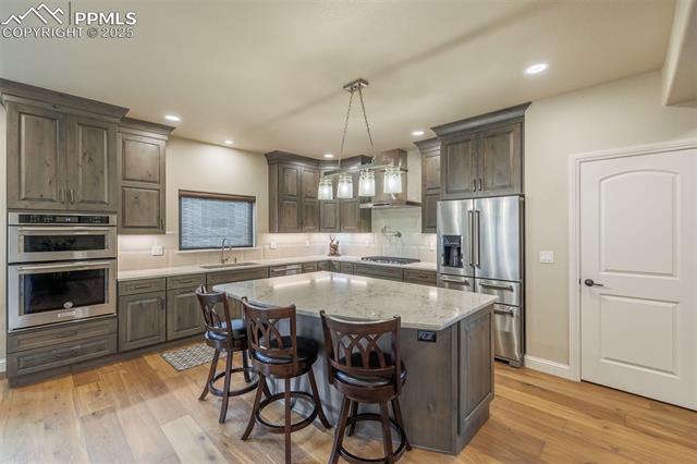 3033 Cathedral Park View