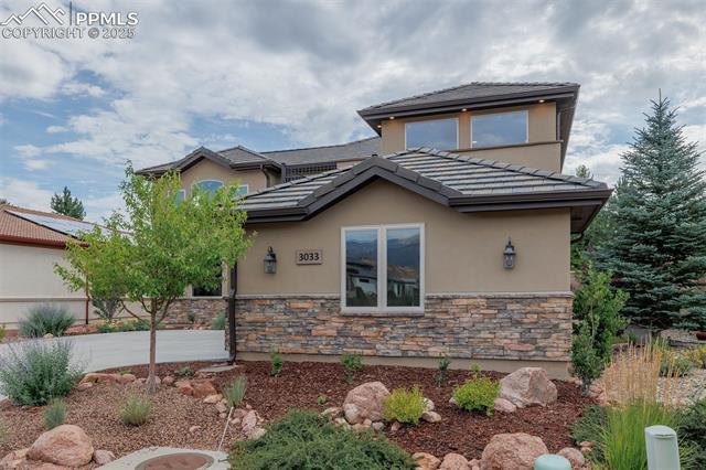 3033 Cathedral Park View