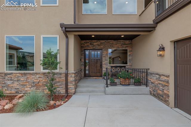 3033 Cathedral Park View