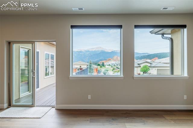 3033 Cathedral Park View