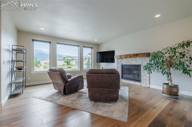 3033 Cathedral Park View