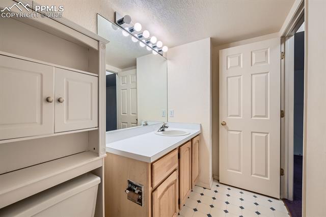 5437 Lions Gate Lane