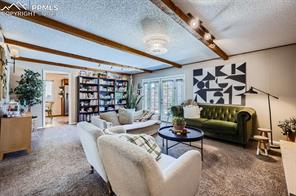 2809 Flintridge Drive