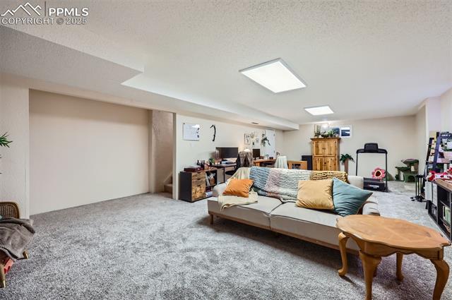 2809 Flintridge Drive