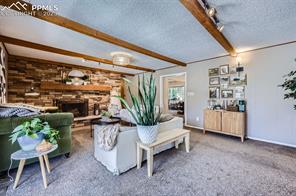 2809 Flintridge Drive
